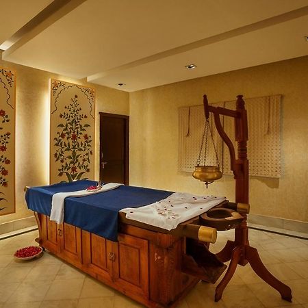 Shiv Niwas Palace By Hrh Group Of Hotels Удайпур Екстериор снимка