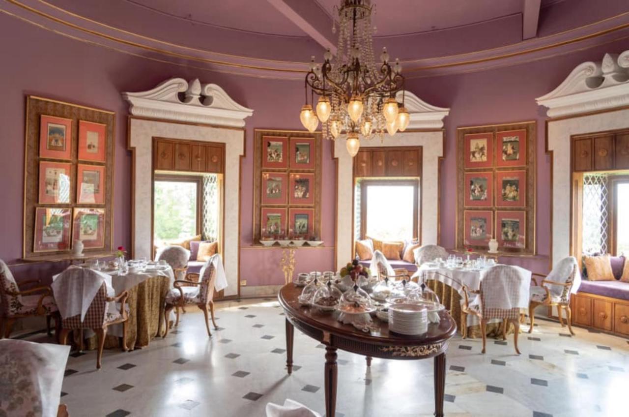 Shiv Niwas Palace By Hrh Group Of Hotels Удайпур Екстериор снимка