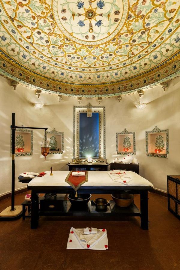 Shiv Niwas Palace By Hrh Group Of Hotels Удайпур Екстериор снимка