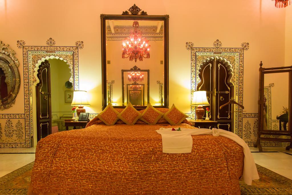 Shiv Niwas Palace By Hrh Group Of Hotels Удайпур Екстериор снимка